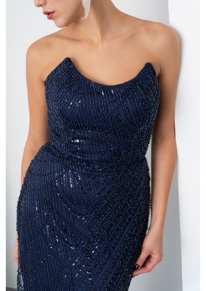 Kadın Lacivert Straplez Boncuklu Uzun Balık Abiye Elbise fırsatları