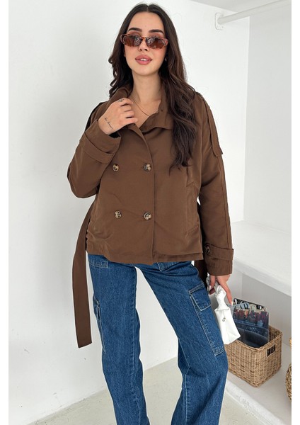 Kadın Astarlı Kemerli Düğmeli Trenç – Zarif & Güçlü Stil fiyatları