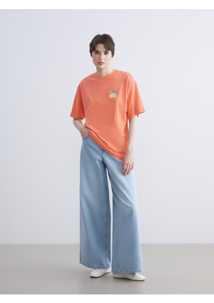 Yeni Sezon Bisiklet Yaka Baskılı Oversize Kadın Tişört fiyatları