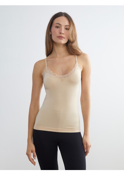 Yeni Sezon V Yaka Dantel Detaylı Kadın Atlet