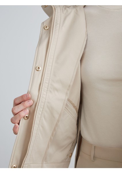 Yeni Sezon Kapüşonlu Oversize Kadın Yağmurluk fırsatları