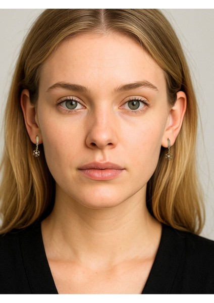 Minimal Taşlı Sallantılı Kar Tanesi Gümüş Halka Küpe 1.2x1.2 cm fiyatları