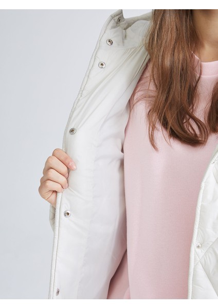 Yeni Sezon Kapüşonlu Kapitone Oversize Kadın Şişme Mont fırsatları