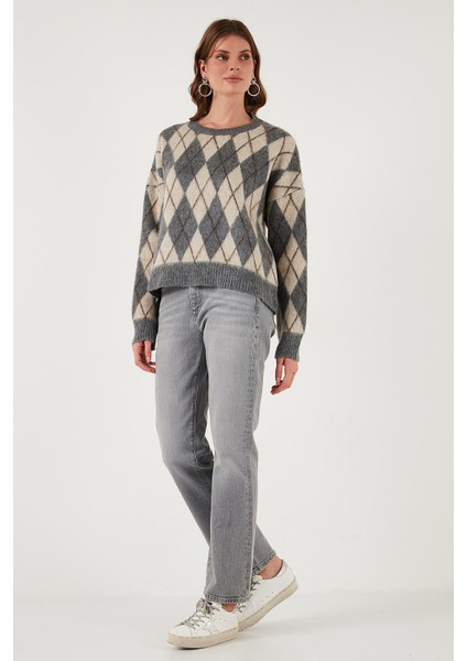 Oversize Fit Bisiklet Yaka Baklava Desenli Yumuşak Dokulu Kazak Bayan Kazak 4616223 fiyatları