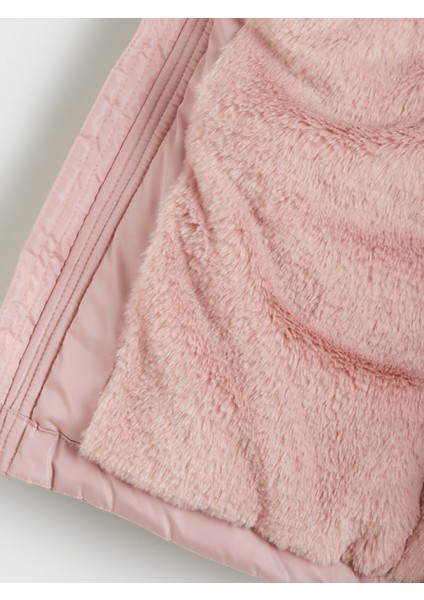 Yeni Sezon Kapüşonlu Kız Çocuk Mont modelleri