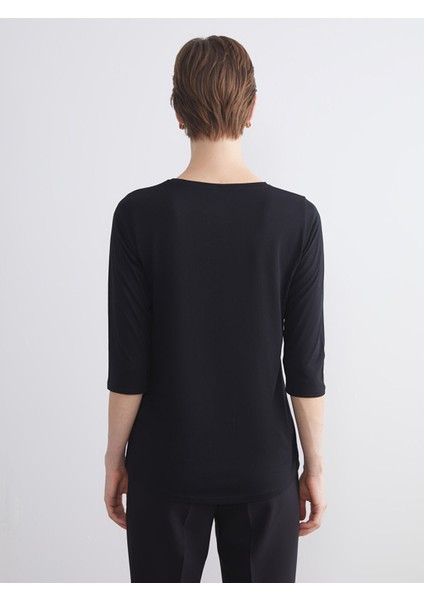 Yeni Sezon Bisiklet Yaka Boncuk Işlemeli Kadın Tişört fırsatları