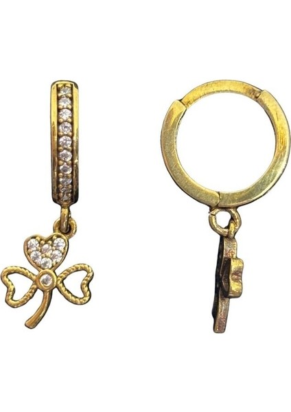 Minimal Taşlı Sallantılı Üç Yapraklı Yonca 24K Altın Kaplama Gümüş Halka Küpe 1.2x1.2 cm