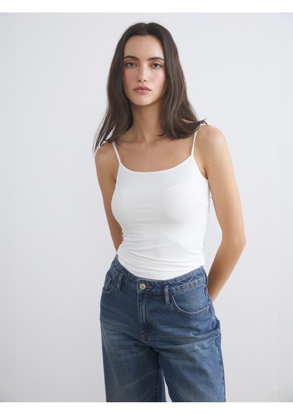 Yeni Sezon Kare Yaka Kadın Atlet