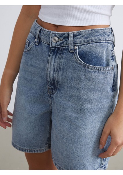 Yeni Sezon Dar Fit Kadın Jean Şort modelleri