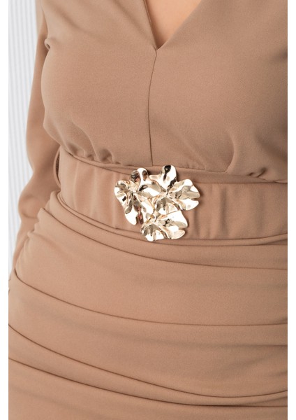 Kadın Bej Kemerli Büzgü Detay Uzun Elbise fırsatları