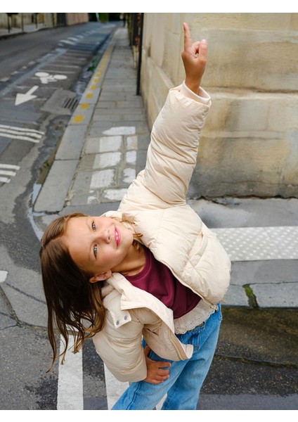 Yeni Sezon Kapüşonlu Kız Çocuk Şişme Mont