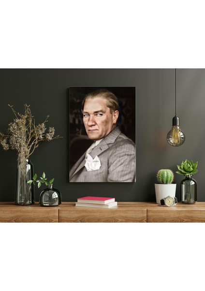 Atatürk Gri Takım Elbise - Ahşap Mdf Tablo