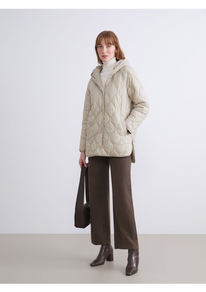 Yeni Sezon Kapüşonlu Kapitone Oversize Kadın Şişme Mont modelleri