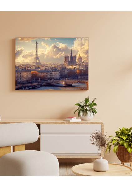Bulutlu Paris Manzarası