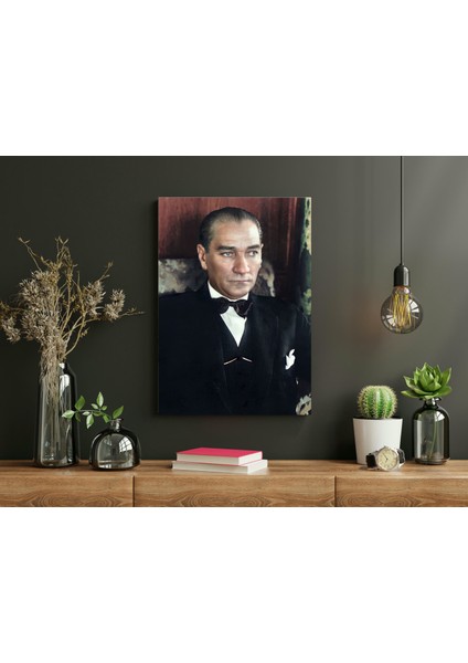 Renklendirilmiş Atatürk Fotoğrafı - Ahşap Mdf Tablo