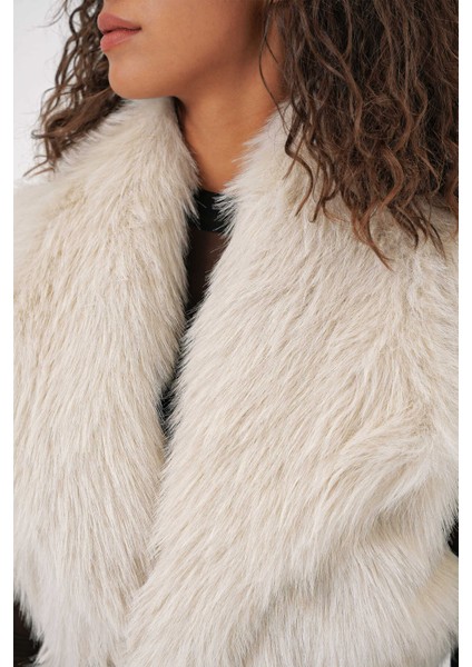 Kadın Kürklü Yelek Taş modelleri