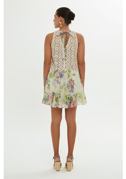 Sırtı Dantel Detaylı Elbise fırsatları