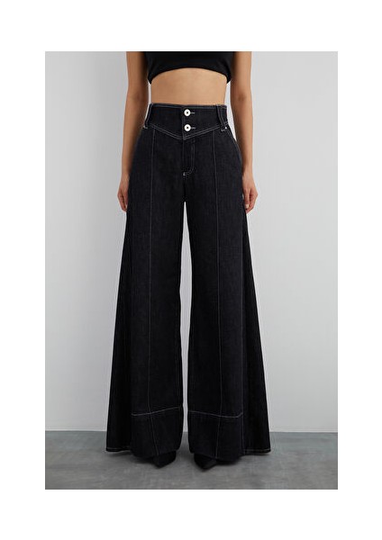 Yan Dikiş Pili Detaylı Kalın Kemer Bol Paça Jean Pantolon modelleri