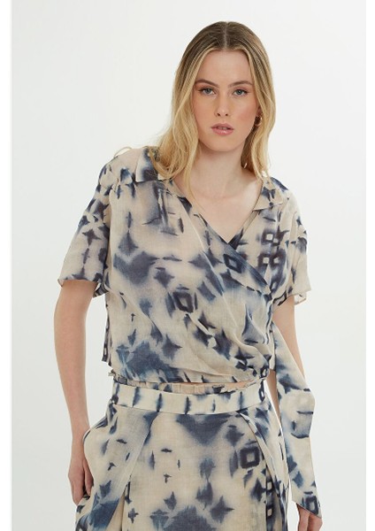 V Yaka Desenli Bluz fiyatları