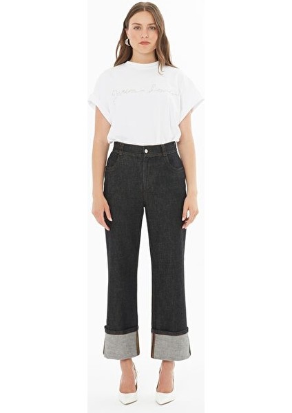 Paça Katlama Detaylı Jean
