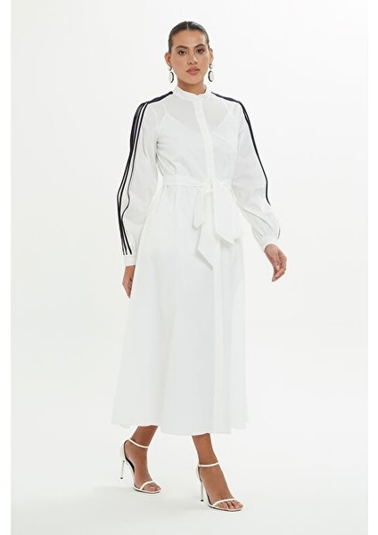 Şerit Detaylı Uzun Beyaz Elbise