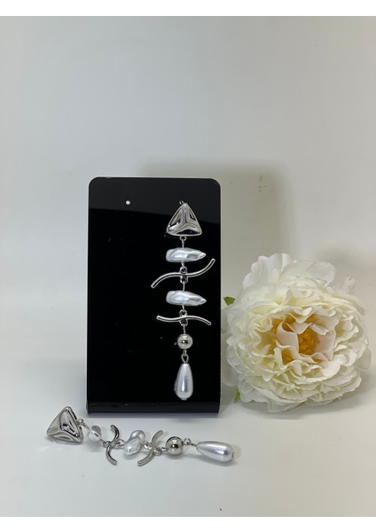 Gümüş Renk Silver Dalga Formlu Barok Incili Kadın Küpe – Modern Tasarım Sallantılı Takı fiyatları