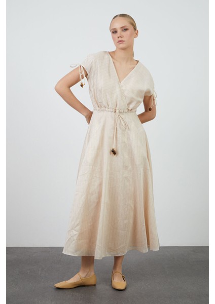 Kordonu Işlemeli Beli Büzülebilir Ekru Elbise
