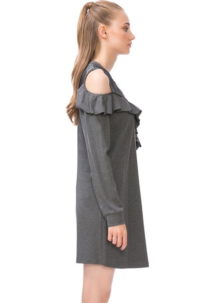 Omuz Detaylı Volanlı Bluz fiyatları