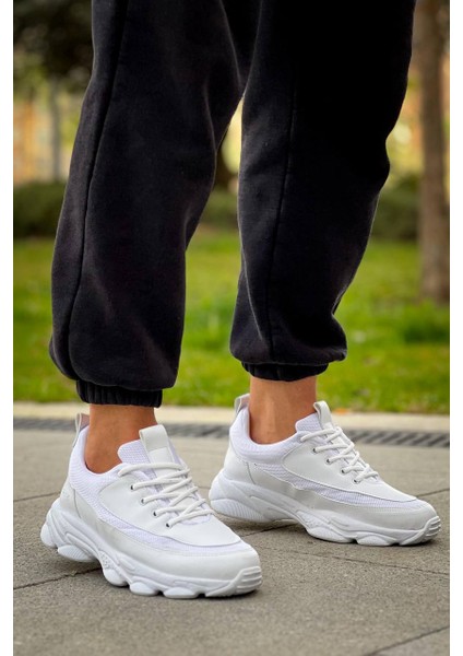 KB-707 Kuback Beyaz Cilt Yüksek Taban Bağcıklı Günlük Erkek Ayakkabı