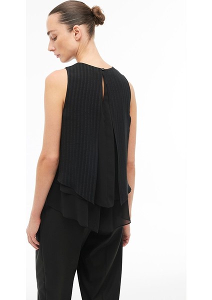 Siyah Bisiklet Yaka Sıfır Kol Bluz modelleri