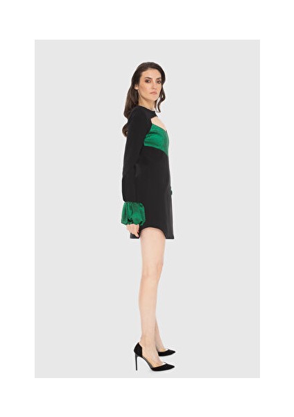 Kalp Yaka Balon Kollu Siyah Elbise fiyatları