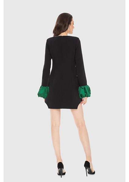 Kalp Yaka Balon Kollu Siyah Elbise modelleri