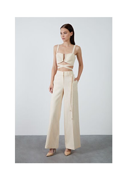 Belden Bağlanabilir Askılı Bej Büstiyer