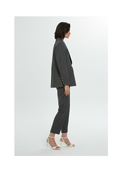 Düğme Detaylı Kruvaze Gri Ceket fiyatları