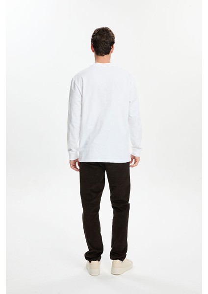 Beyaz Kask Baskılı Uzun Kollu T-Shirt modelleri