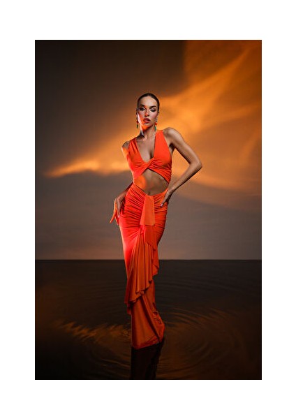Turuncu Cut Out Detaylı Maxi Elbise