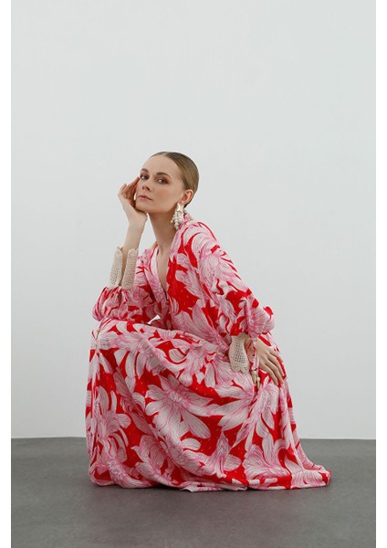 Dantel Detaylı Belden Pileli Uzun Kollu Uzun Kırmızı Elbise fırsatları