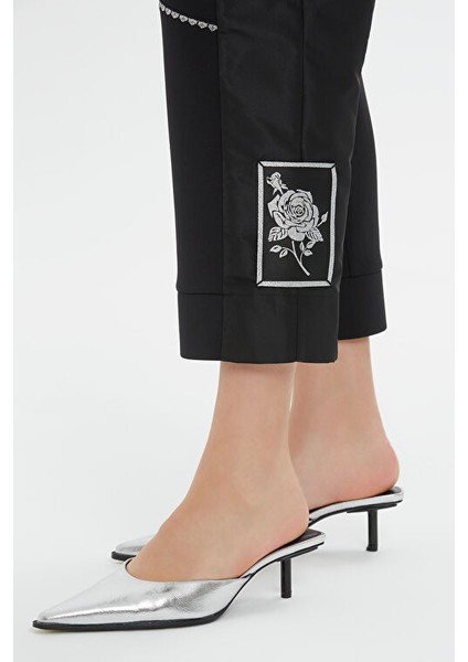 Fermuarlı Işlemeli Boru Paça Siyah Eşofman Altı indirimleri