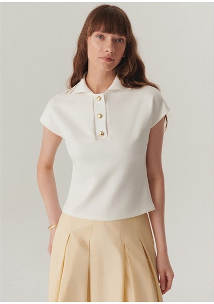 Ekru Düğme Detaylı Polo Yaka Regular Örme Tişört