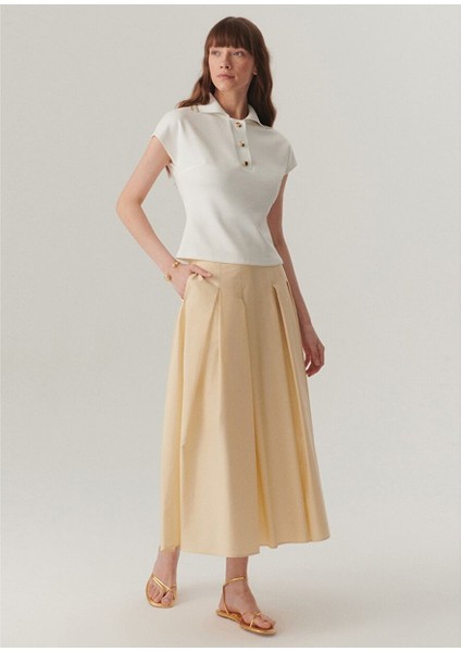 Ekru Düğme Detaylı Polo Yaka Regular Örme Tişört fiyatları