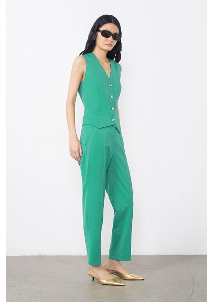 Gold Düğme ve Toka Detaylı Yeşil Yelek fiyatları