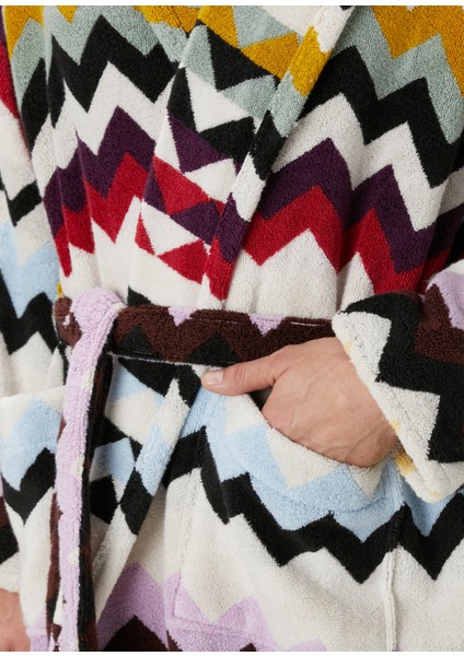 Zikzak Desenli Bornoz