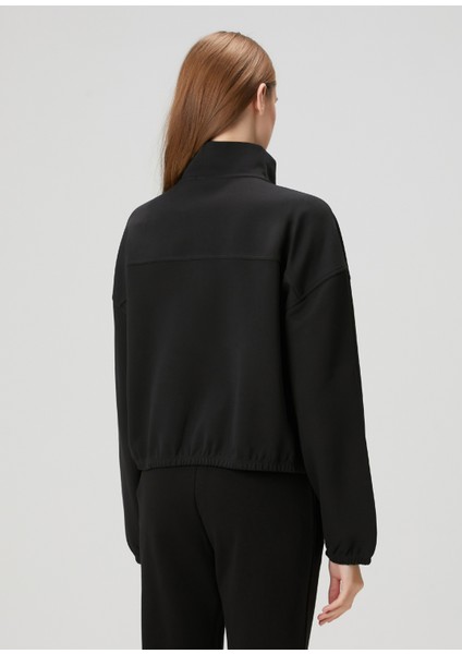Siyah Logo Detaylı Sweatshirt fırsatları