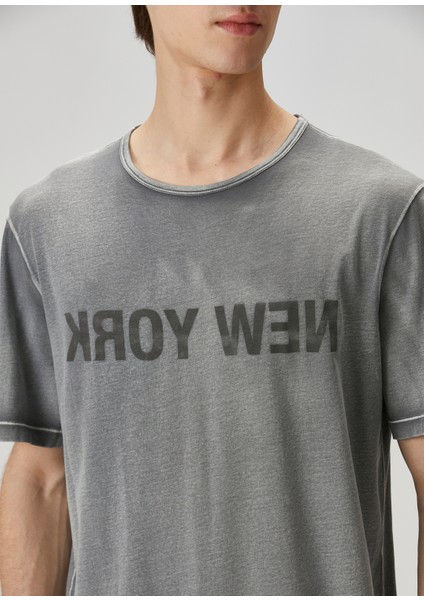 Koyu Gri Şehir Baskılı T-Shirt indirimleri