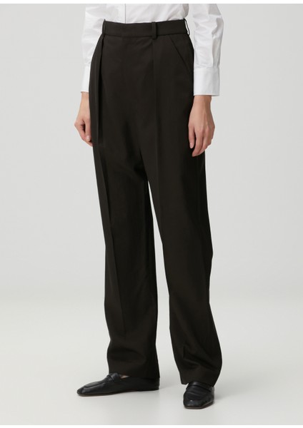 Koyu Haki Pileli Pantolon modelleri