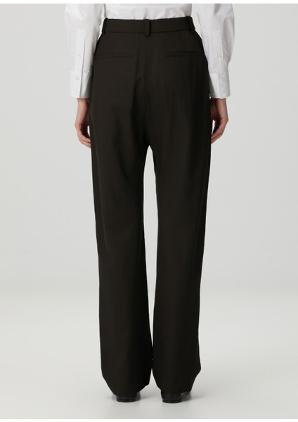 Koyu Haki Pileli Pantolon fırsatları