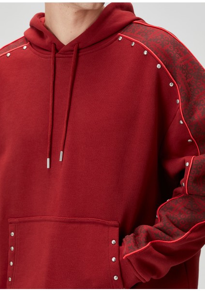 Kırmızı Kapüşonlu Sweatshirt indirimleri