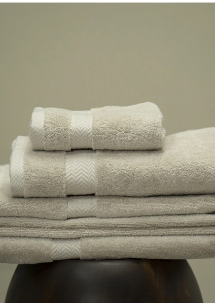 Laure Ekru Pamuklu Banyo Havlusu 90 x 150 cm fırsatları