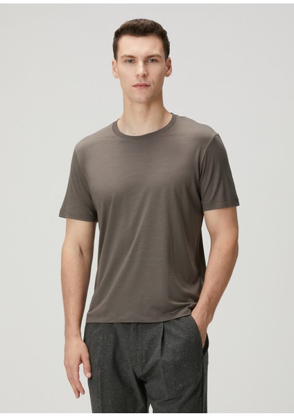 Kahverengi Yün T-Shirt