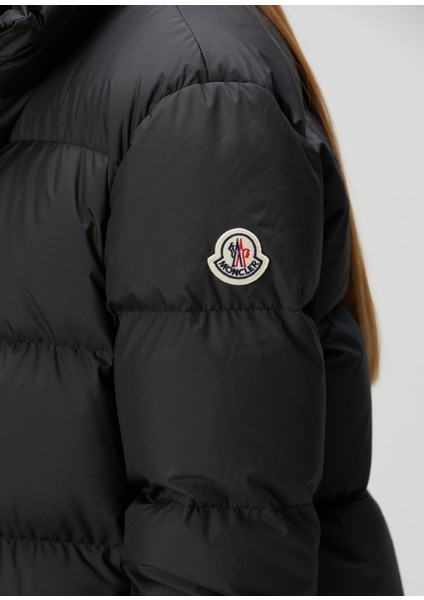 Mauzun Siyah Puffer Mont indirimleri